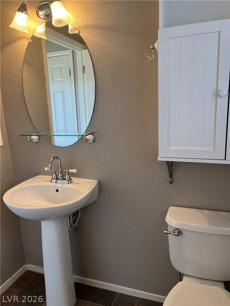 8724 Country Pines, Las Vegas, NV 89129