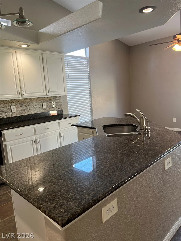 8724 Country Pines, Las Vegas, NV 89129
