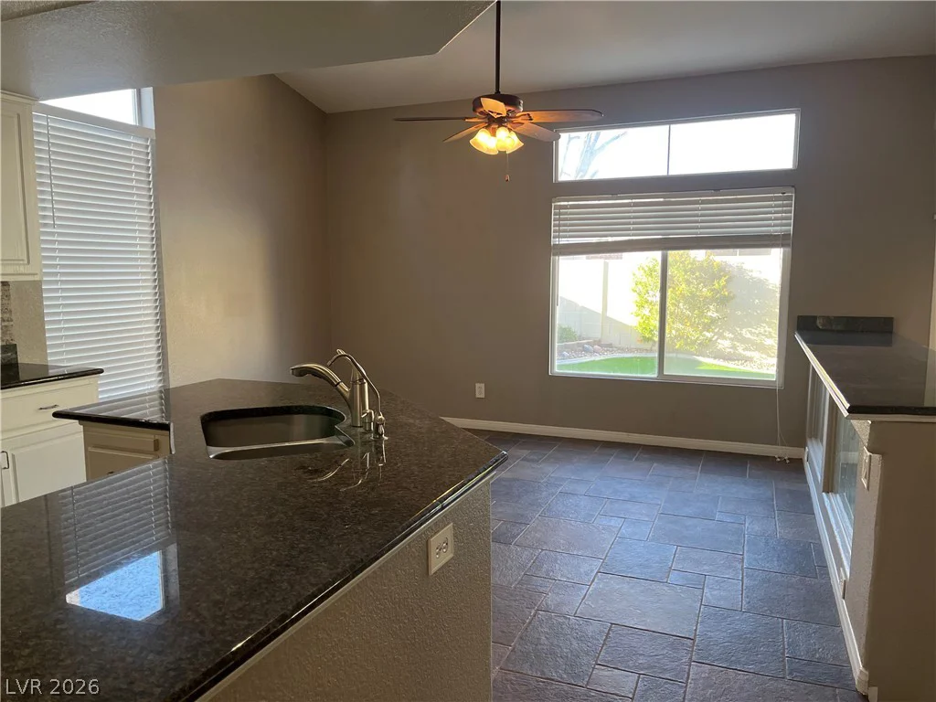 8724 Country Pines, Las Vegas, NV 89129
