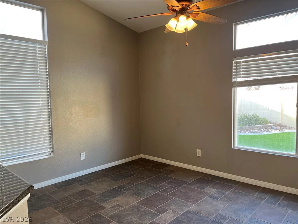 8724 Country Pines, Las Vegas, NV 89129