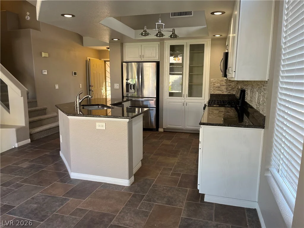 8724 Country Pines, Las Vegas, NV 89129