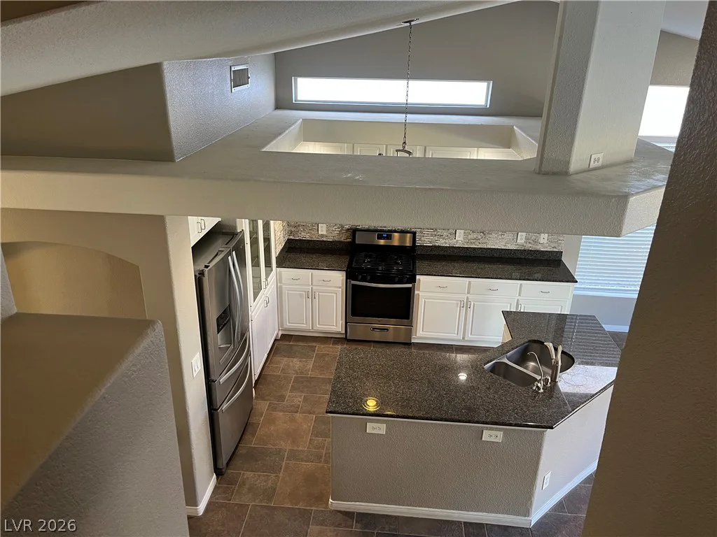 8724 Country Pines, Las Vegas, NV 89129