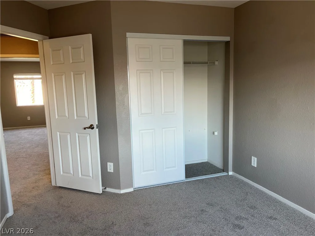 8724 Country Pines, Las Vegas, NV 89129