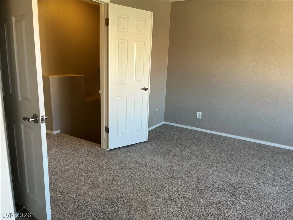 8724 Country Pines, Las Vegas, NV 89129