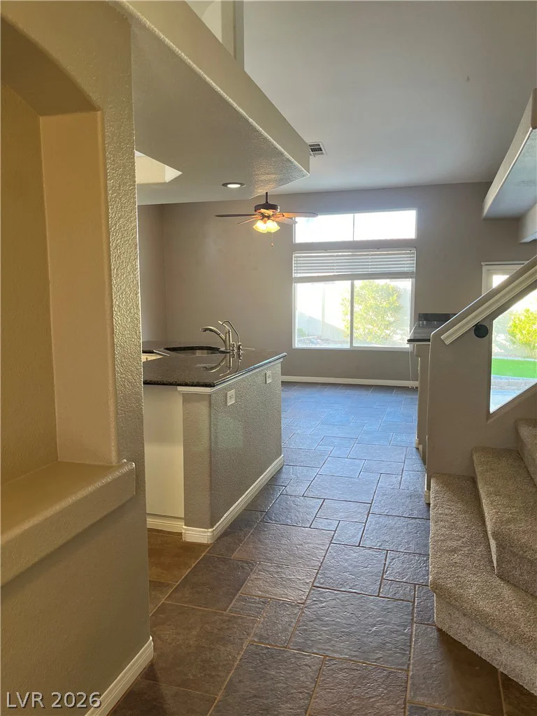 8724 Country Pines, Las Vegas, NV 89129