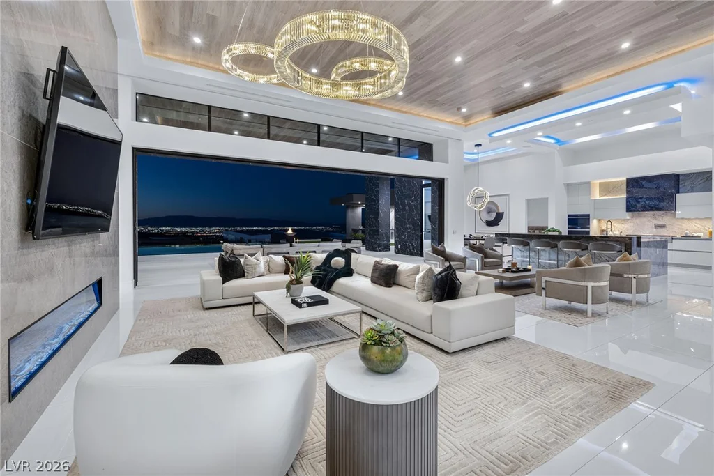 5 Sunset Strip, Henderson, NV 89012