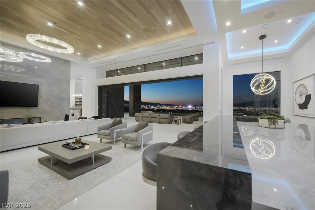 5 Sunset Strip, Henderson, NV 89012