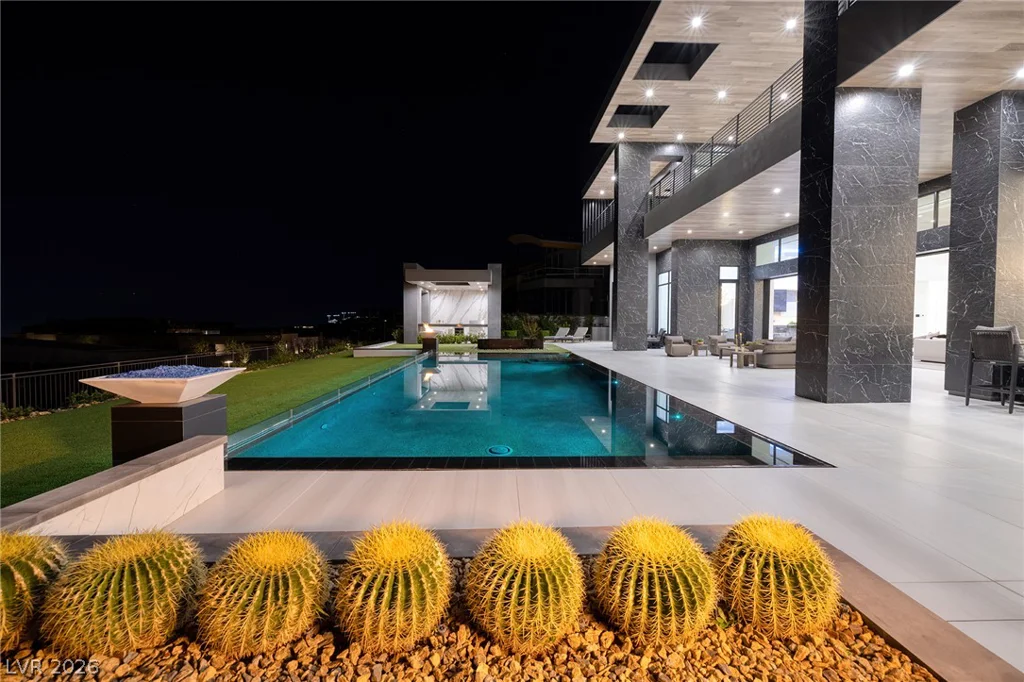 5 Sunset Strip, Henderson, NV 89012