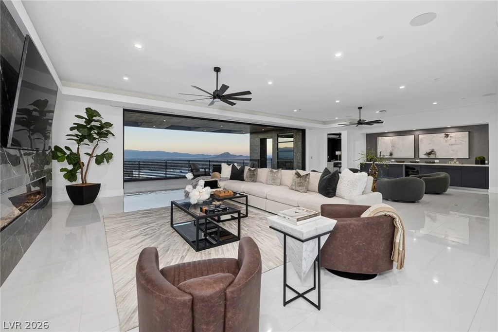 5 Sunset Strip, Henderson, NV 89012