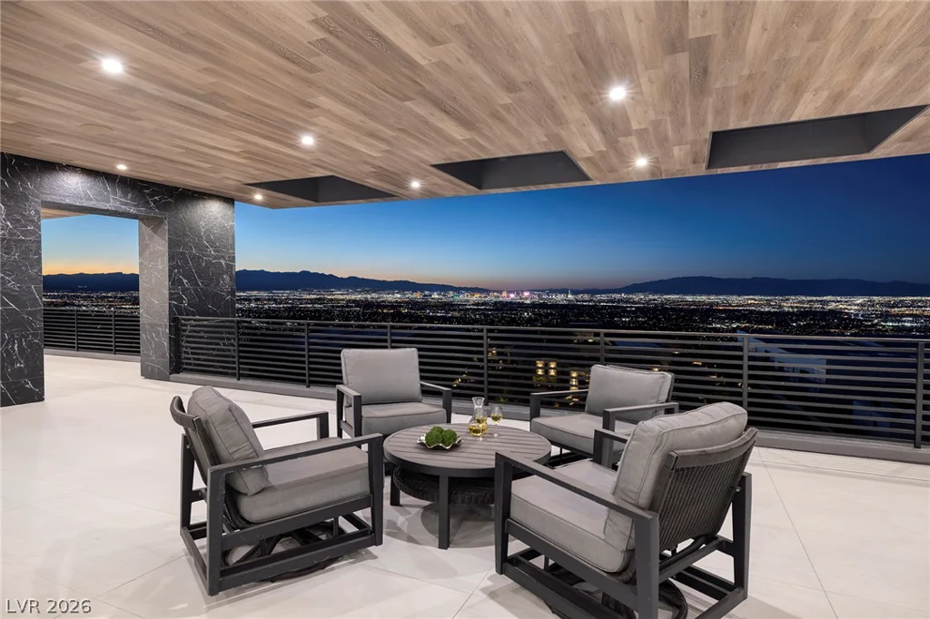 5 Sunset Strip, Henderson, NV 89012