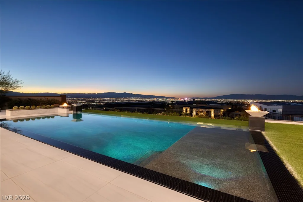 5 Sunset Strip, Henderson, NV 89012