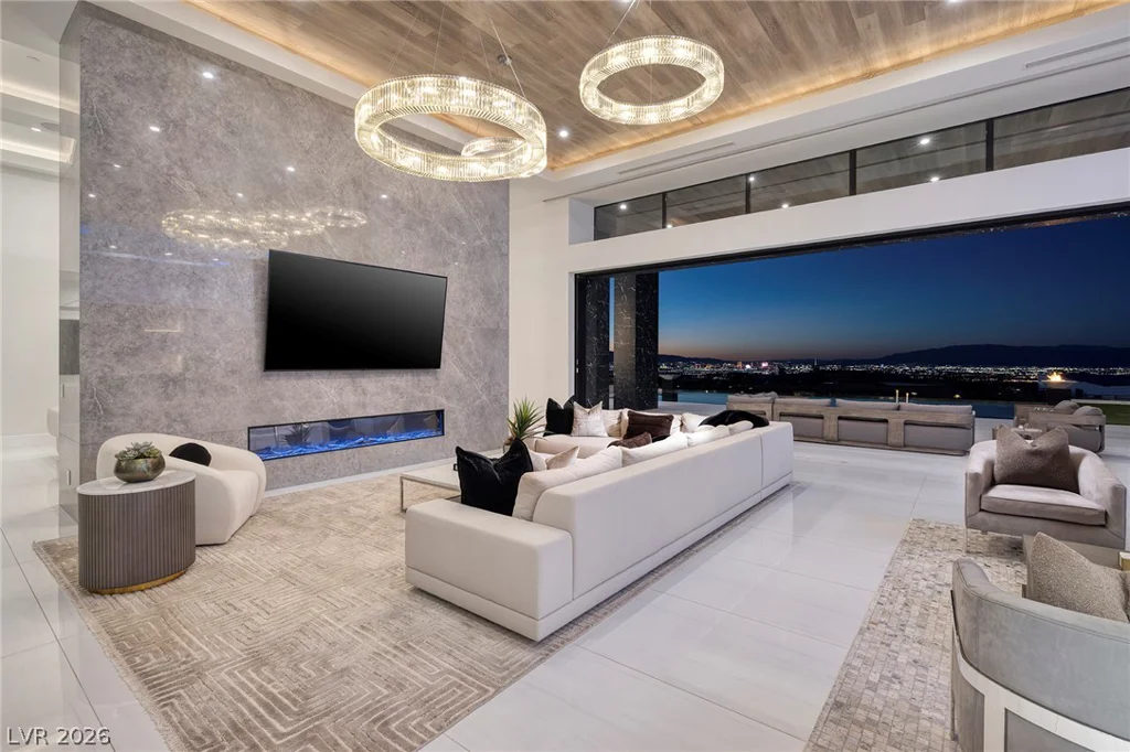 5 Sunset Strip, Henderson, NV 89012