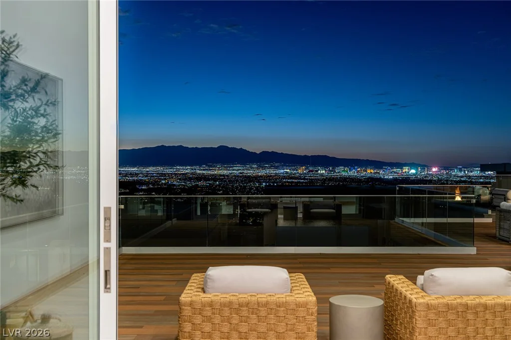 672 Overlook Rim, Henderson, NV 89012