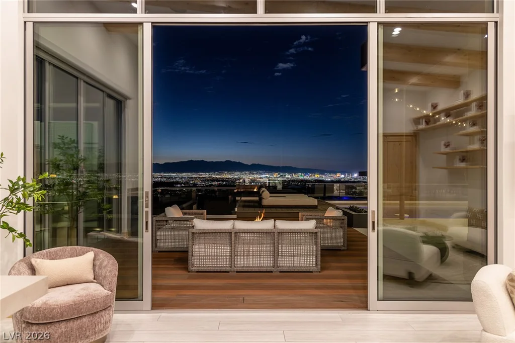 672 Overlook Rim, Henderson, NV 89012