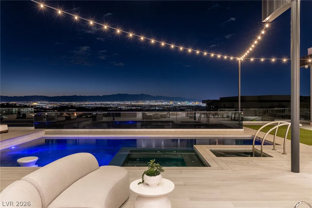 672 Overlook Rim, Henderson, NV 89012