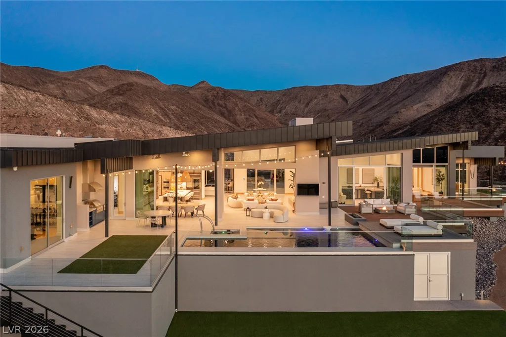 672 Overlook Rim, Henderson, NV 89012