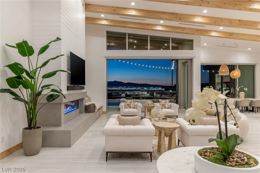672 Overlook Rim, Henderson, NV 89012