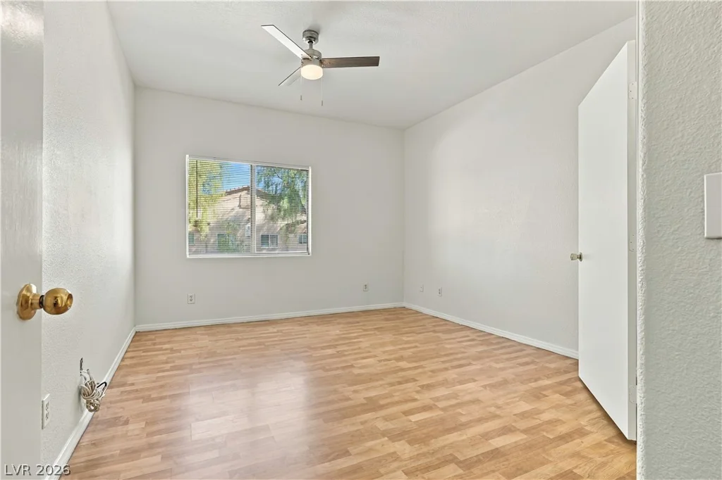 5751 Hacienda, Las Vegas, NV 89122