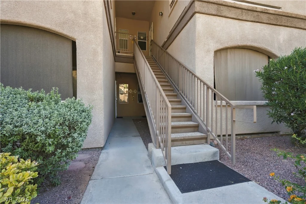 5751 Hacienda, Las Vegas, NV 89122