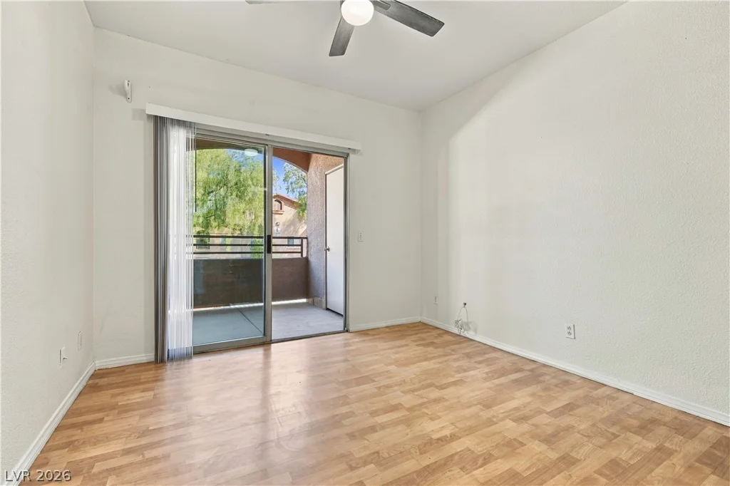 5751 Hacienda, Las Vegas, NV 89122