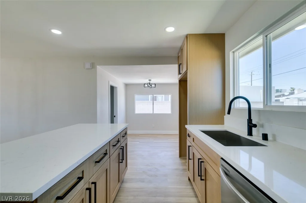 5920 Forrest Hills, Las Vegas, NV 89108