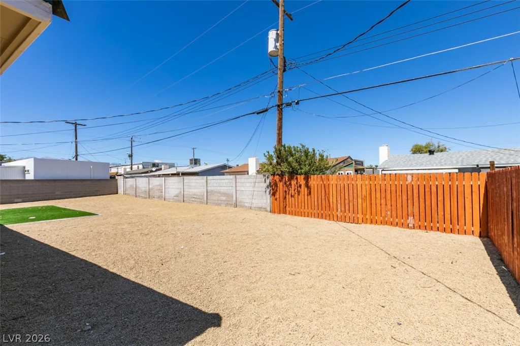 5920 Forrest Hills, Las Vegas, NV 89108