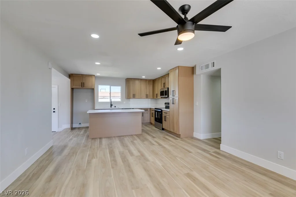 5920 Forrest Hills, Las Vegas, NV 89108