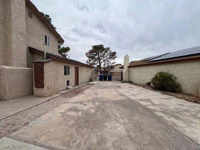 3662 Calmosa, Las Vegas, NV 89103