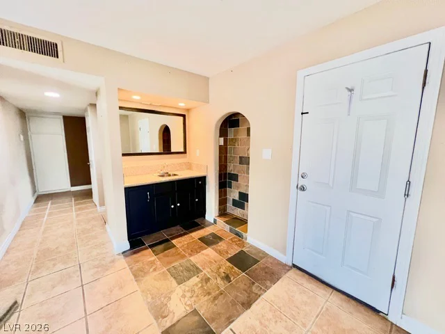 3662 Calmosa, Las Vegas, NV 89103