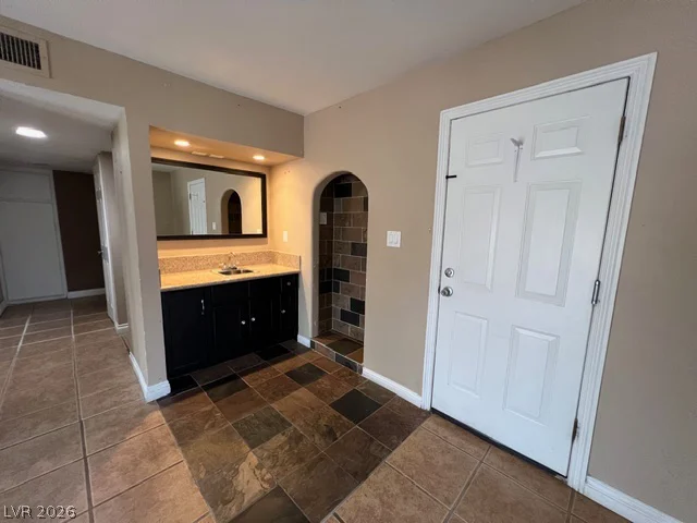 3662 Calmosa, Las Vegas, NV 89103