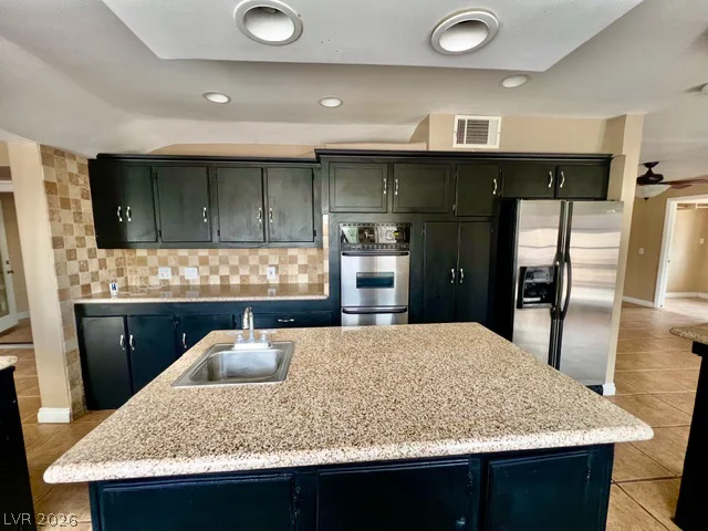 3662 Calmosa, Las Vegas, NV 89103