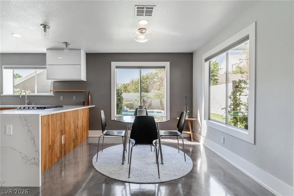 2104 Preakness, Las Vegas, NV 89117