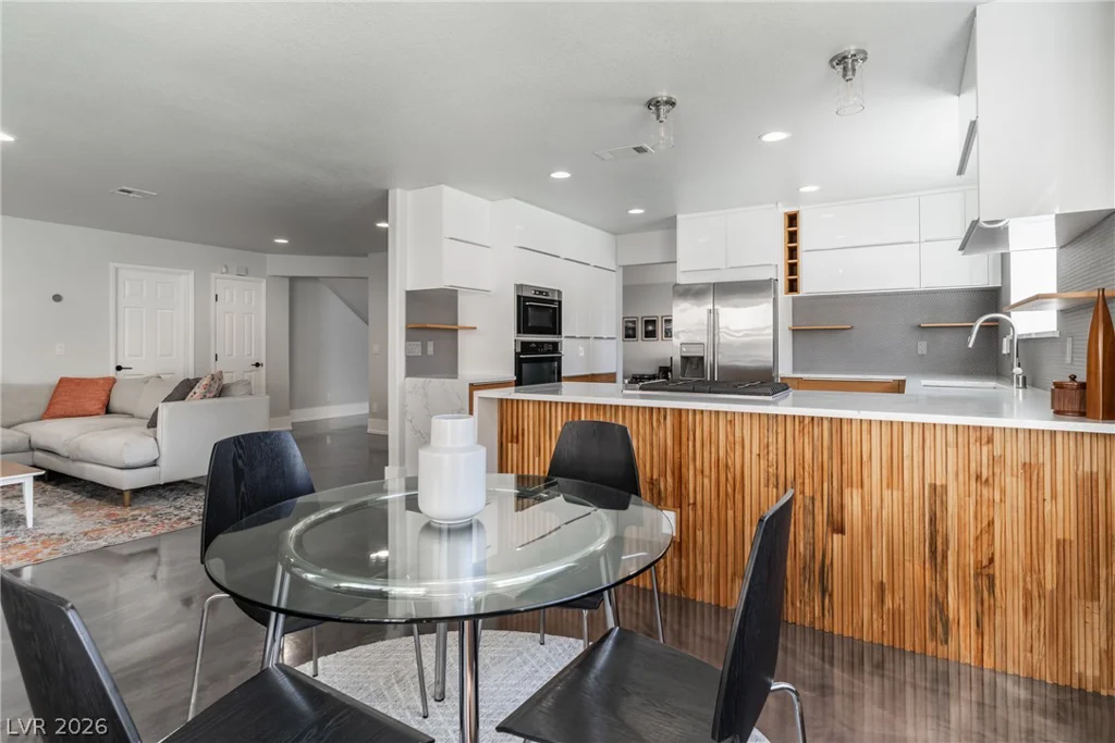 2104 Preakness, Las Vegas, NV 89117