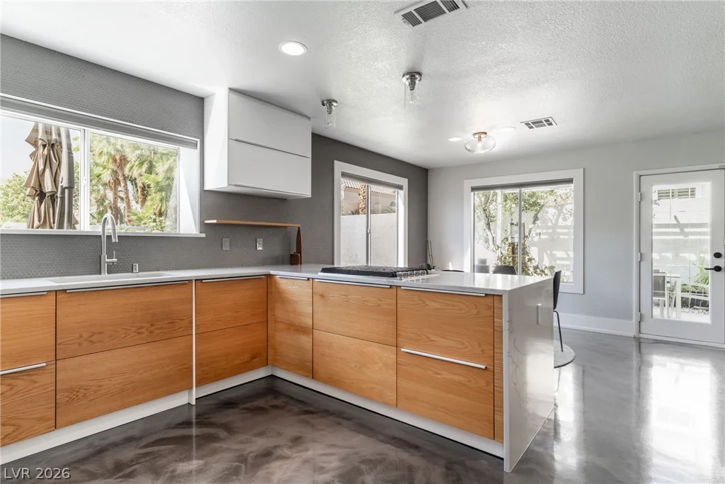 2104 Preakness, Las Vegas, NV 89117