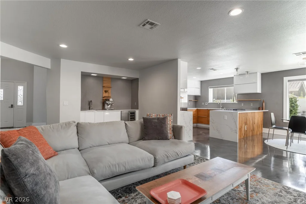 2104 Preakness, Las Vegas, NV 89117