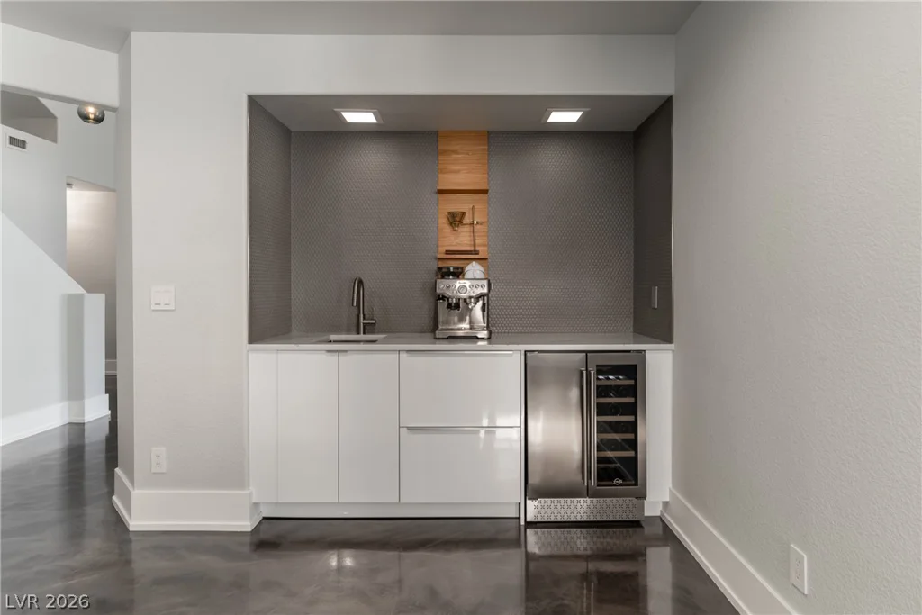 2104 Preakness, Las Vegas, NV 89117