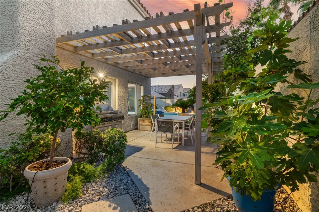 2104 Preakness, Las Vegas, NV 89117