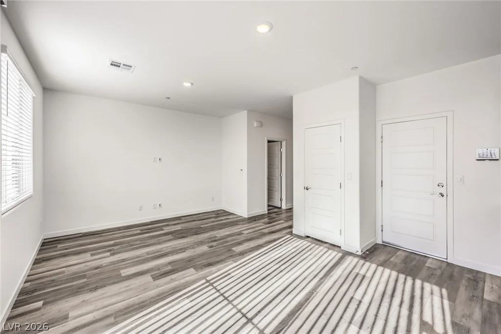 7331 TANYA FALLS, North Las Vegas, NV 89084
