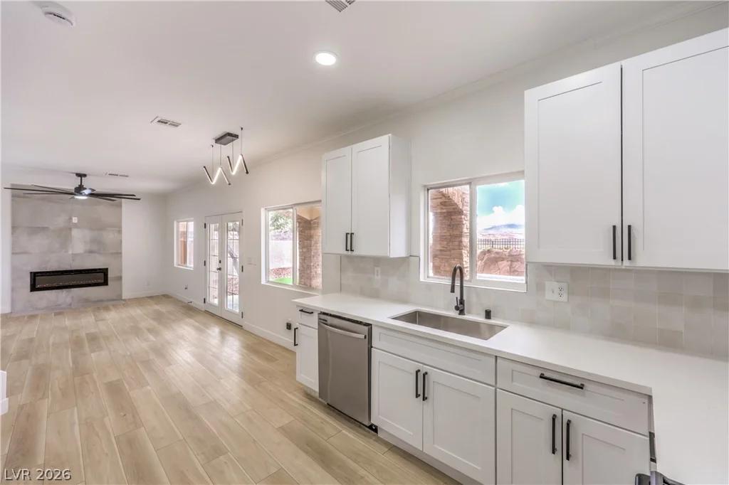 1231 Diamond Valley, Henderson, NV 89052
