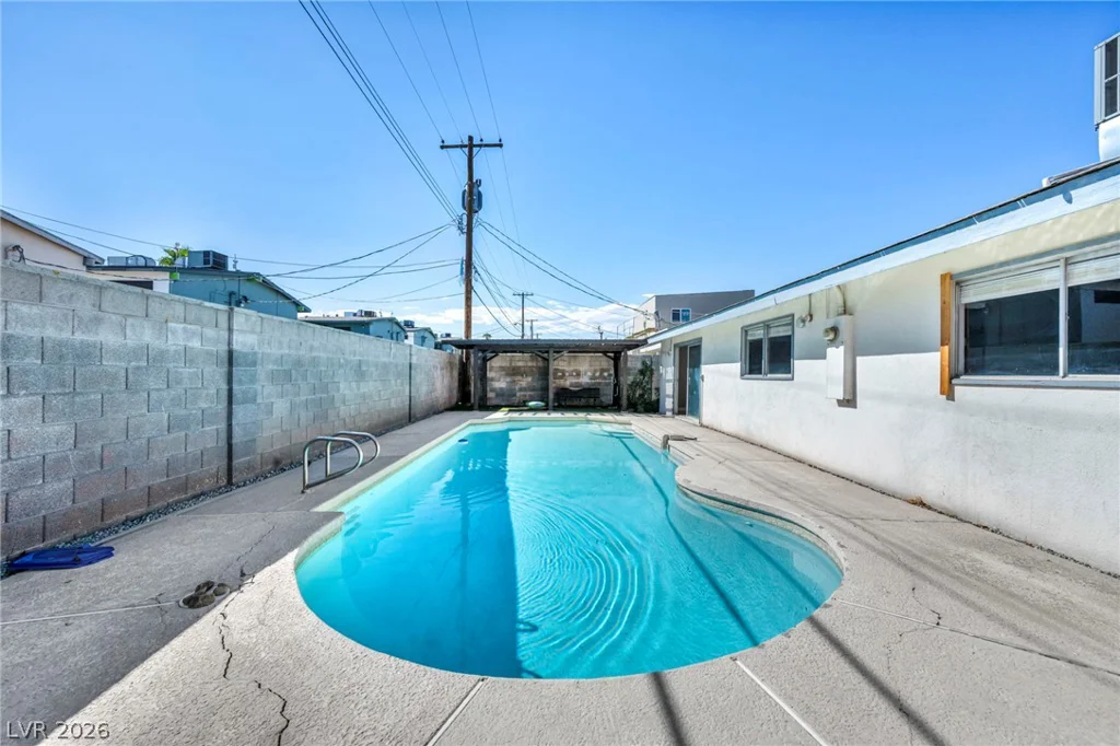 6413 Bannock, Las Vegas, NV 89107