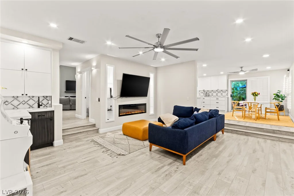 246 Windsong, Henderson, NV 89074