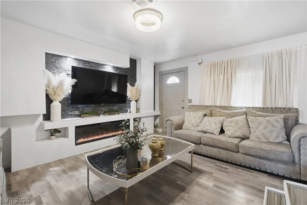410 Battle Mountain, Las Vegas, NV 89110