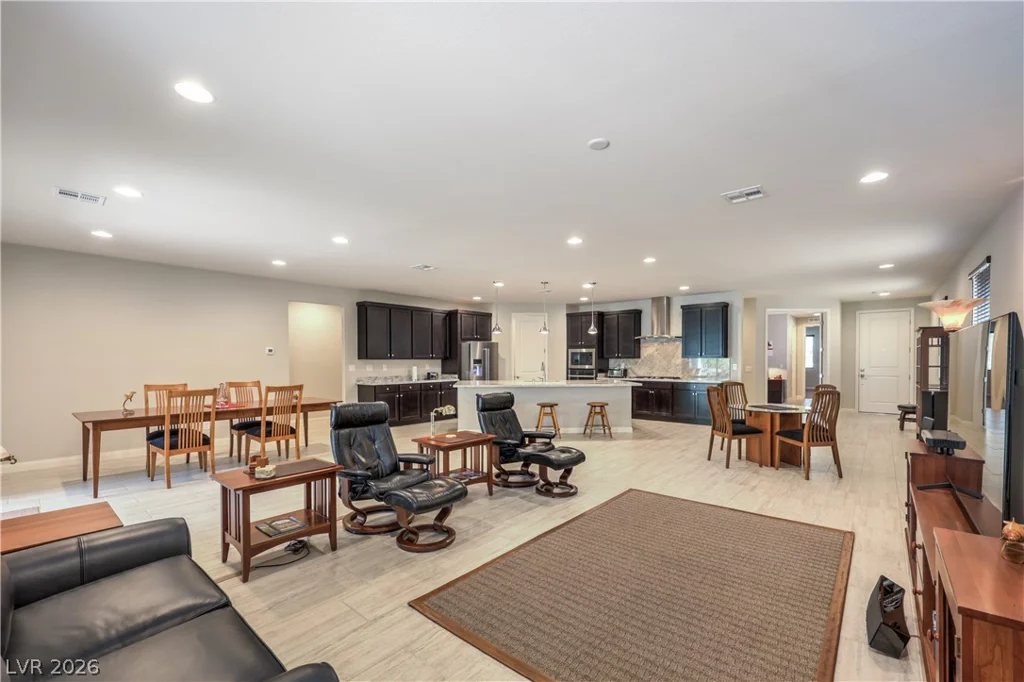 6341 Regina Ridge, Las Vegas, NV 89149