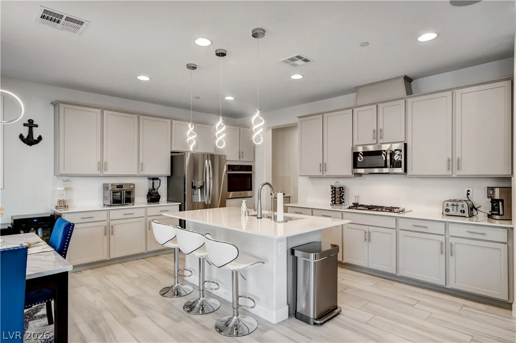47 Flora Sagio, Henderson, NV 89011