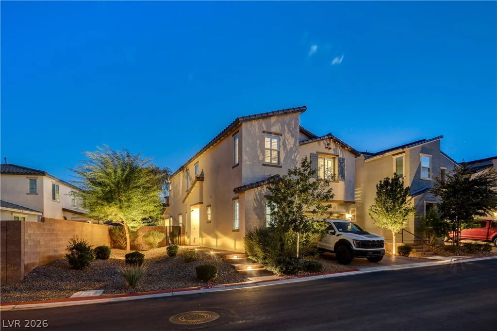 47 Flora Sagio, Henderson, NV 89011