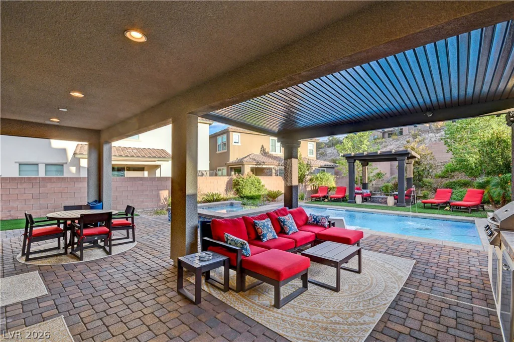 47 Flora Sagio, Henderson, NV 89011