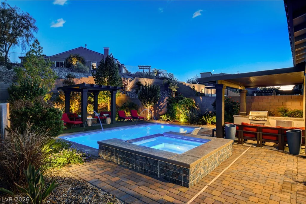 47 Flora Sagio, Henderson, NV 89011