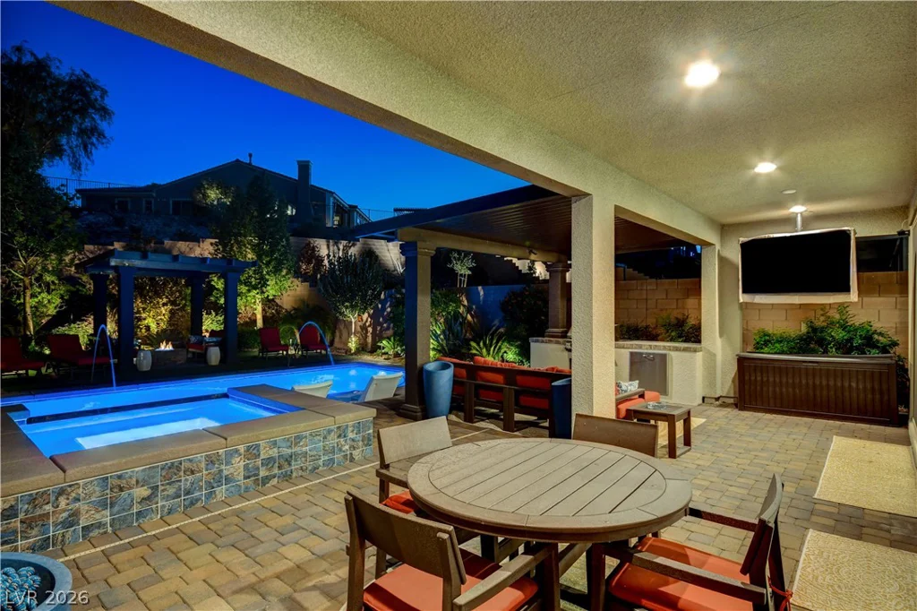 47 Flora Sagio, Henderson, NV 89011
