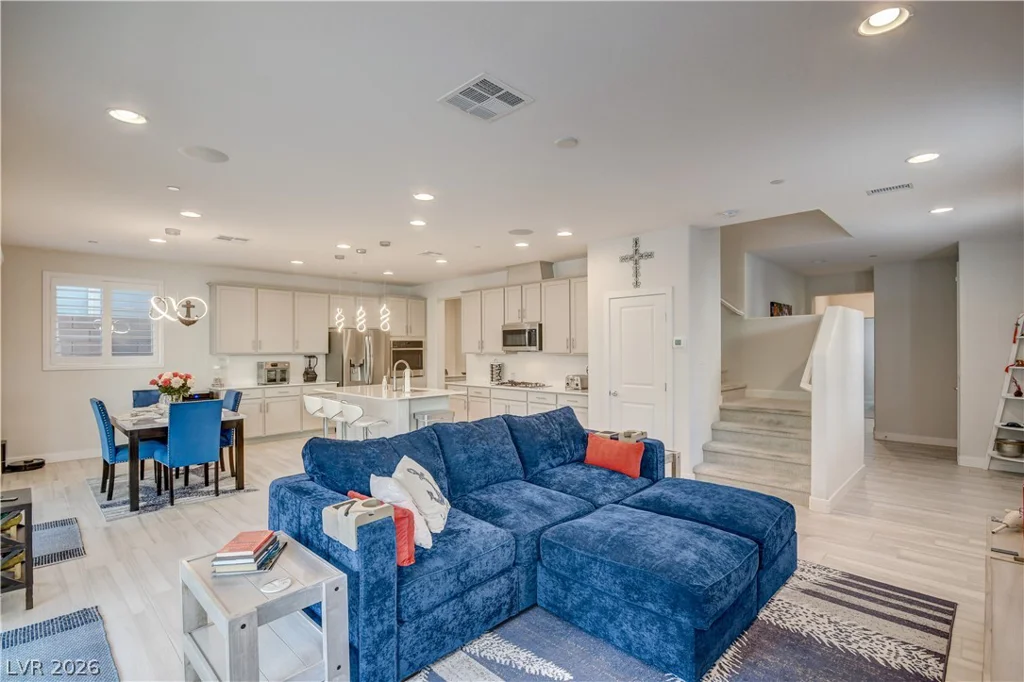 47 Flora Sagio, Henderson, NV 89011