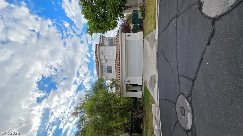 1300 Elk River, Las Vegas, NV 89134